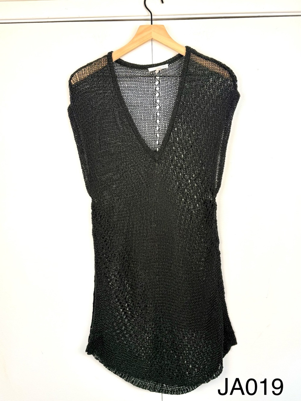 ROI Black Open Knit V Neck Cover Up Tunic XS